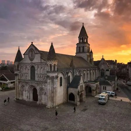 Appartement Moderne Et Lumineux En Centre-ville