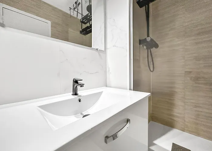 Appartement Moderne Et Lumineux En Centre-ville *